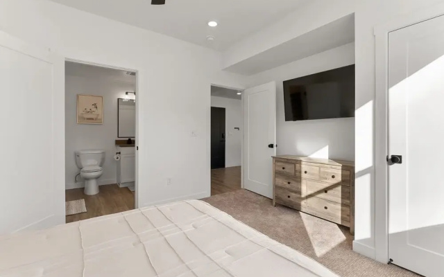 Cliff Side Retreat 2 Bedroom Condo