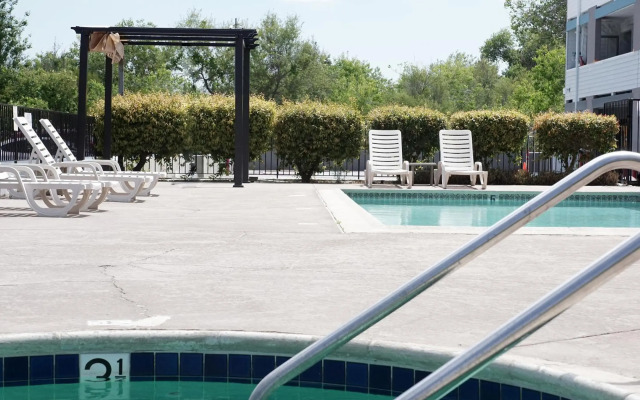 Riverleaf Inn Mission Valley