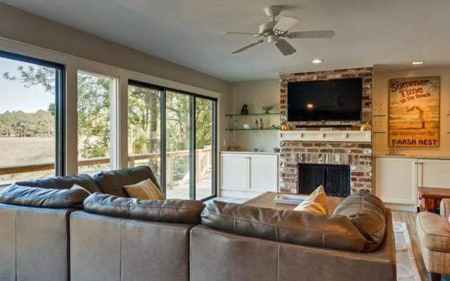 Wren Drive 18 by RedAwning