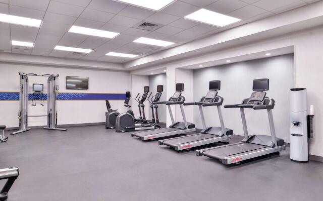 Hampton Inn & Suites Legacy Park-Frisco