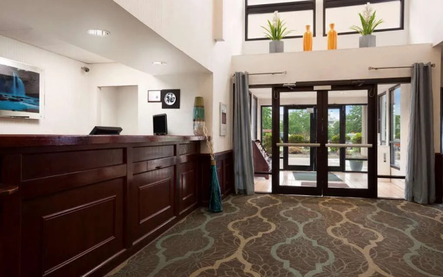 Super 8 Aurora/Naperville Area