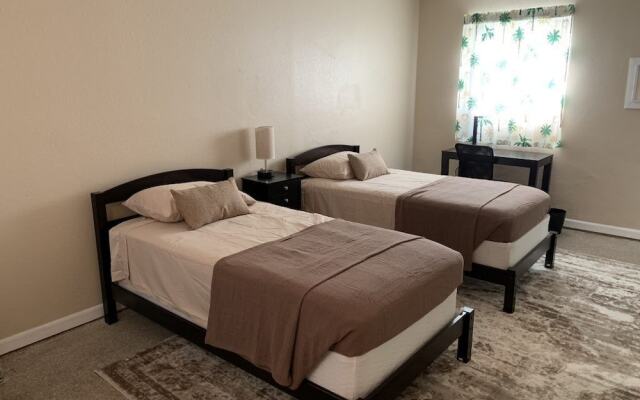 Sebastian Inn and Suites