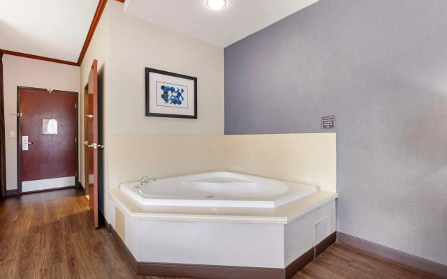 Best Western Plus Northwind Inn & Suites