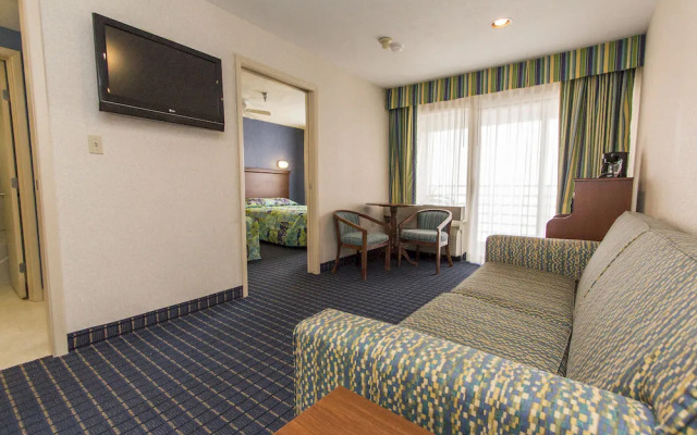 Cedar Point's Sandcastle Suites