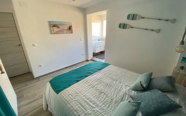Sea View Apartment 50 Meters From the Beach