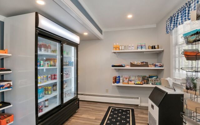 Handkerchief Shoals Inn