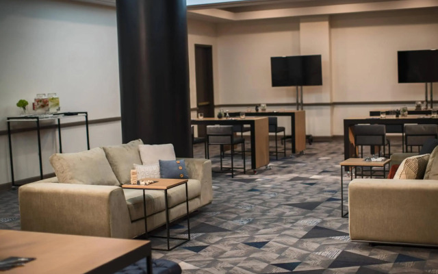 Grand Plaza Hotel & Convention Center