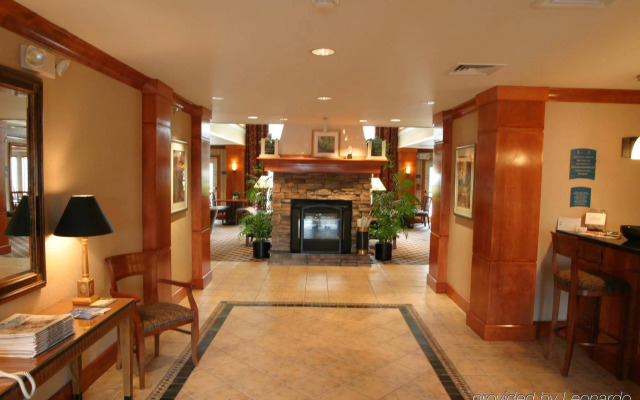 Staybridge Suites Detroit-Utica by IHG