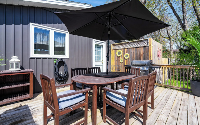 The Kingsville House