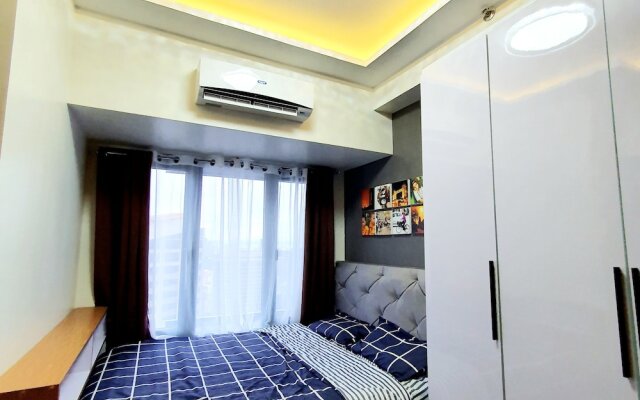 Air Residence Makati Elegant Design WiFi