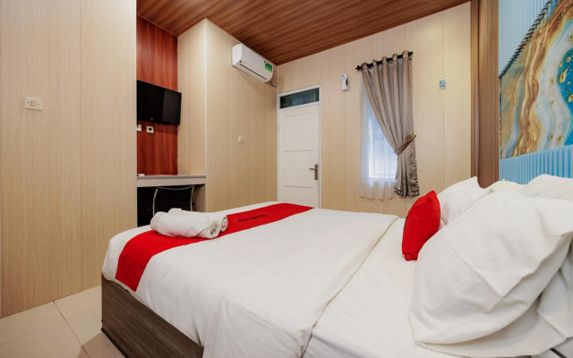 RedDoorz near Exit Toll Bogor – Guest Rooms – Bogor