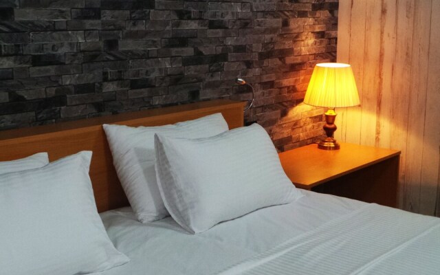 Mathiveri Thundi Inn