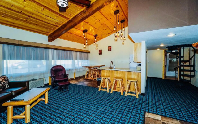 The Round Barn Lodge