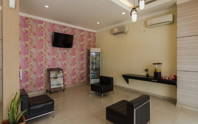 RedDoorz @ Jalan Gunung Merapi