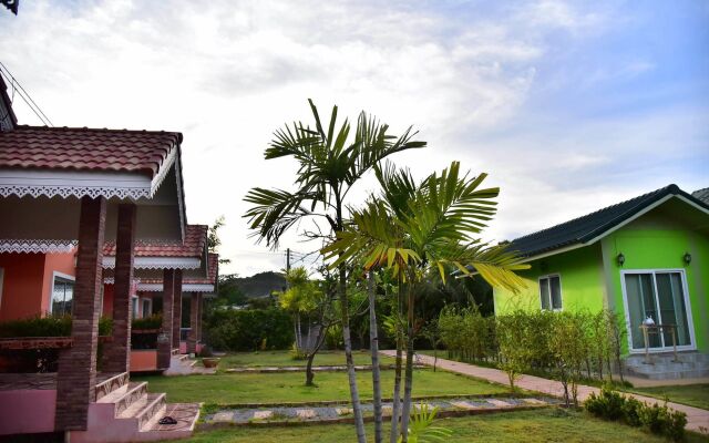 OYO 949 Sansuk Resort Paknampran