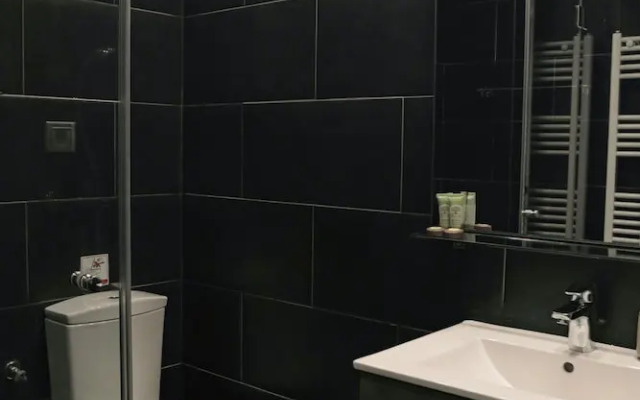 Elite Ermou Suites