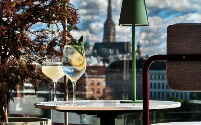 Radisson RED , Vienna