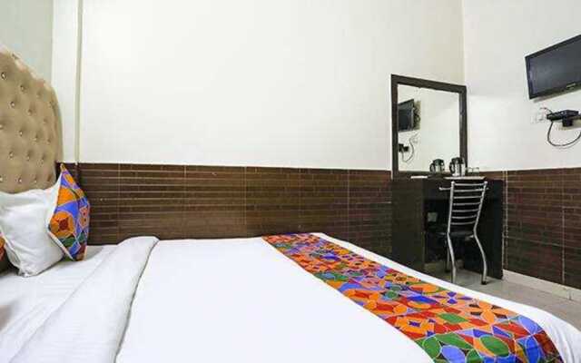 Fabhotel The Lazeez