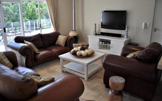 Rivertides 6 Apartment