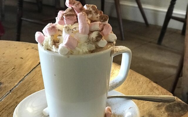 Lucy's Tearoom B&B