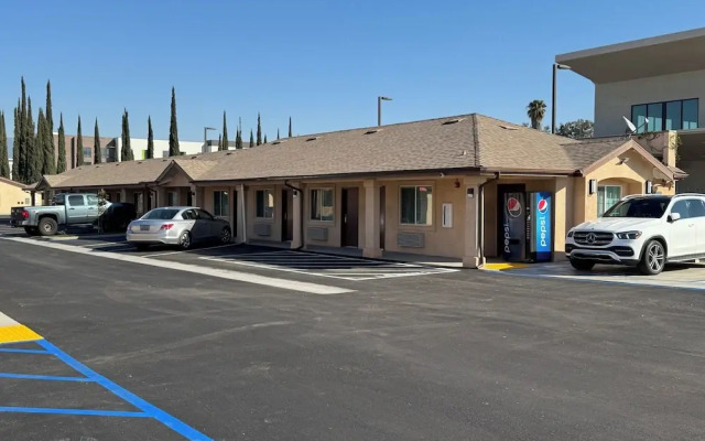 Dutch Motel