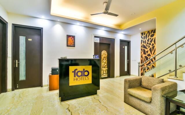 FabHotel Dee Novo Golf Course Road