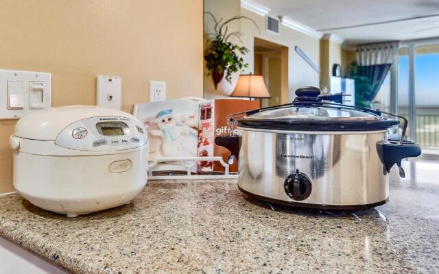 Pat's Paradise - 7030N