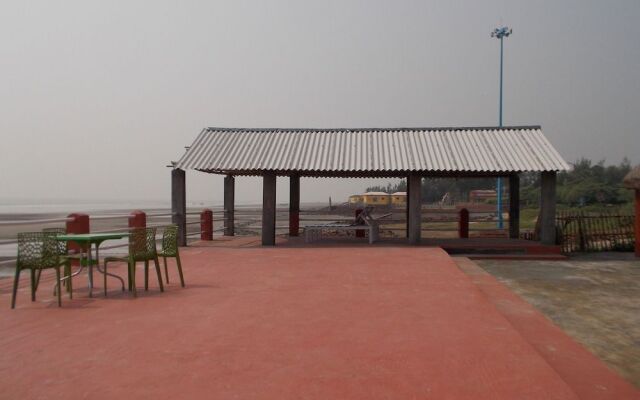 Arya Beach Resort