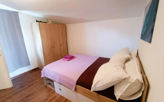 New! Apartments Babic only 50 meters from the sea