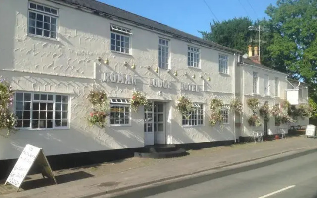 Roman Lodge Hotel