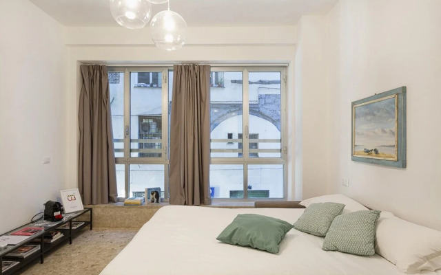 Ancient Port Apartments - Emerald