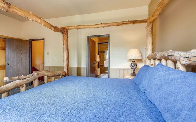 Cedars 53 3 Bedroom Condo by RedAwning