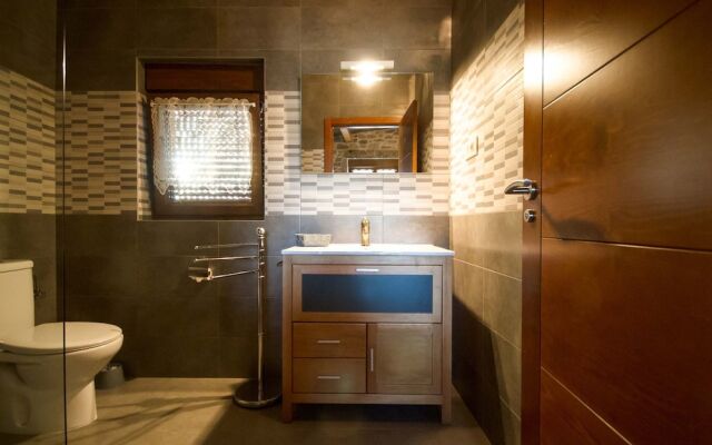 104225 -  House in Muxía