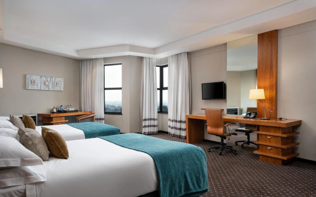 Premier Hotel OR Tambo