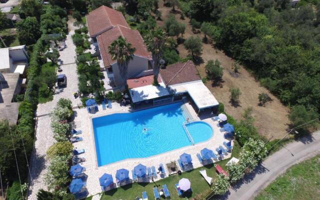 Alexandros Studios Apartments