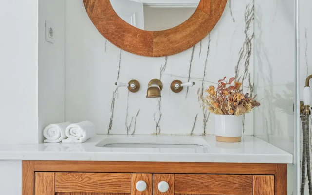 Chic 1BR Near Louvre & Musee d Orsay