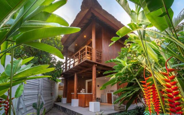 Villa Kamboja - Intimate Luxury Lovina Beach Villa