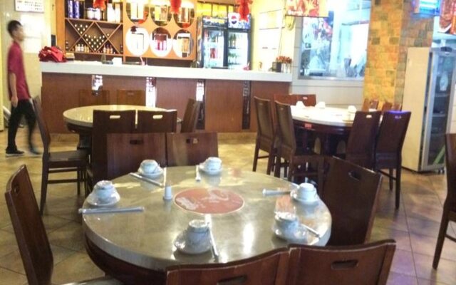 Lee Garden Inn