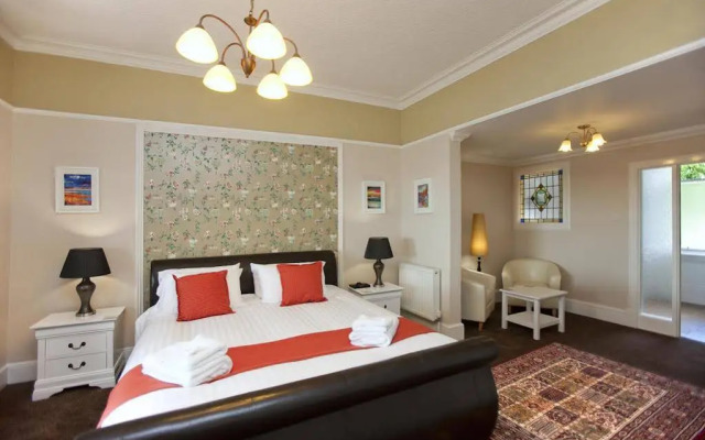 Mackays Guest House