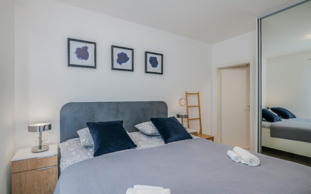 Awesome Home in Novigrad With Jacuzzi, Wifi and 3 Bedrooms