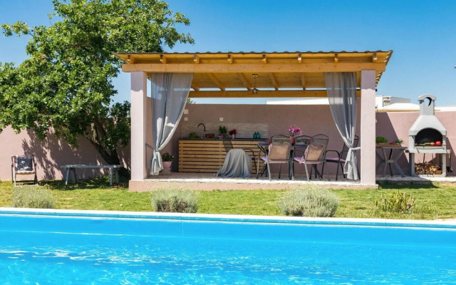 Nice Home in Vodnjan With Wifi and 2 Bedrooms