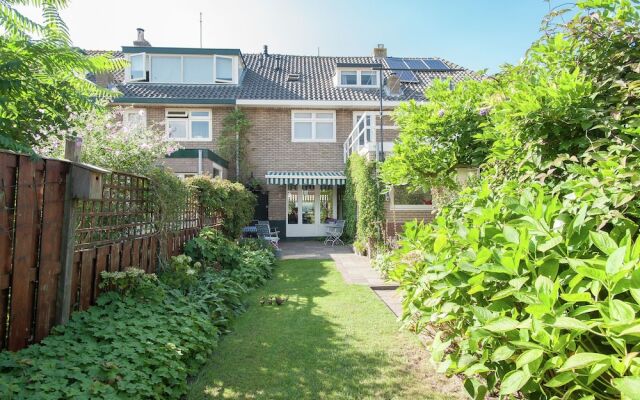 Deluxe Holiday Home in Castricum With Swimming Pool