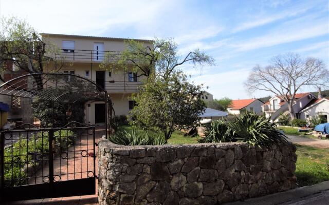 Apartment and Room Me and Mrs Jones