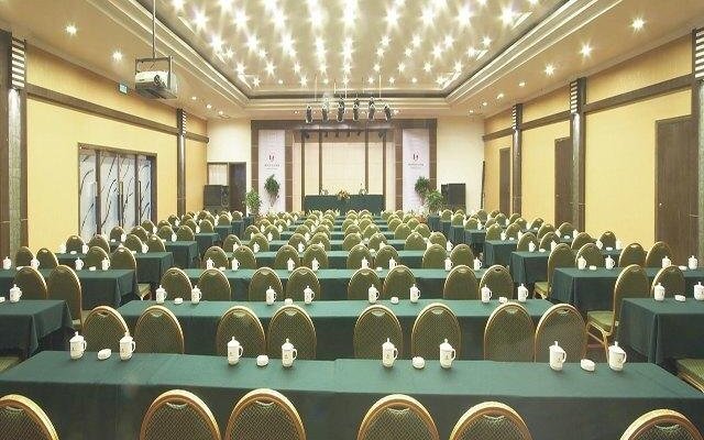 Oriental Hotel