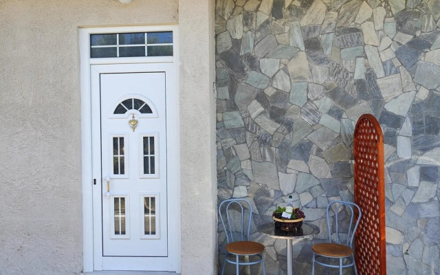 Laurel LK Apt in Kremasti Near Airport Rhodes