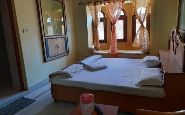 Ashish Villa Guest House