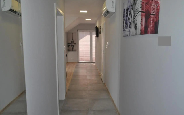 Klimatyzowany Apartament Paris