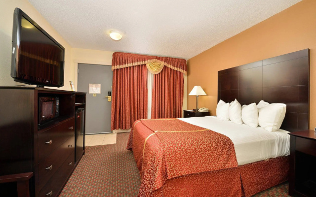 Days Inn by Wyndham St. Charles IL