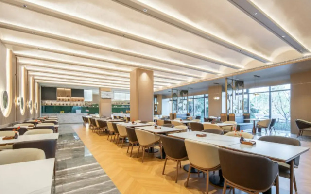 Shanghai Garden Rezen Hotel