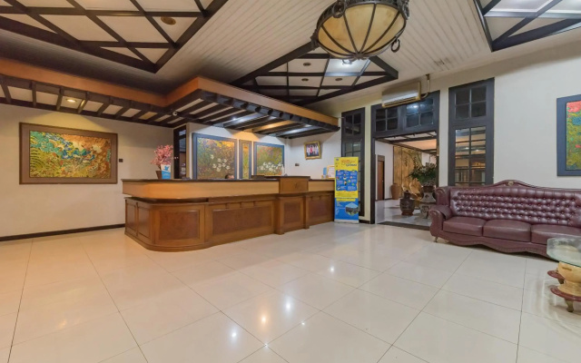 Crown Hotel Tasikmalaya